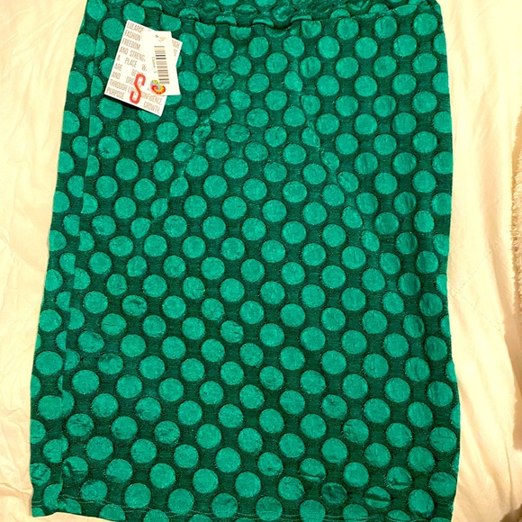 LuLaRoe Dresses & Skirts - SOLD Lularoe NWT Cassie Green Skirt